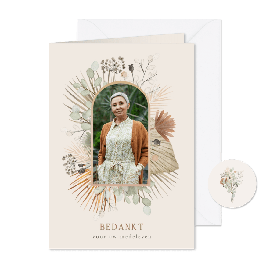 Rouwkaart bedankt met droogbloemen illustratie en eigen foto - Kaartimpressie