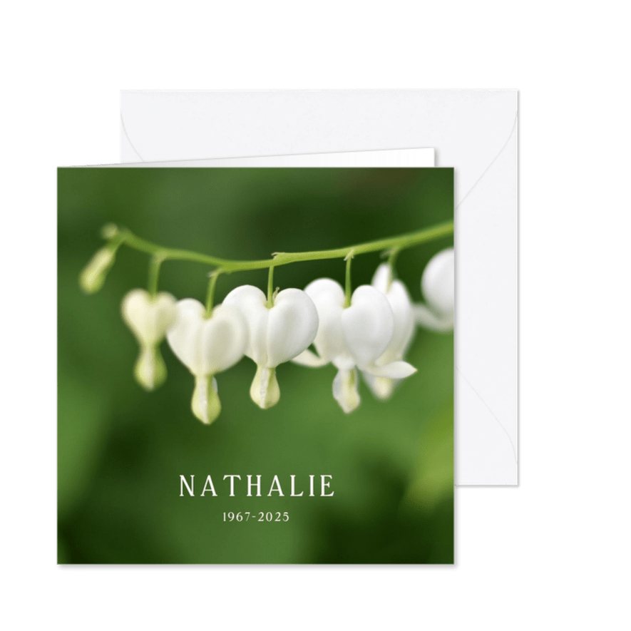 Rouwkaart met een foto van de gebroken hartjes plant - Kaartimpressie