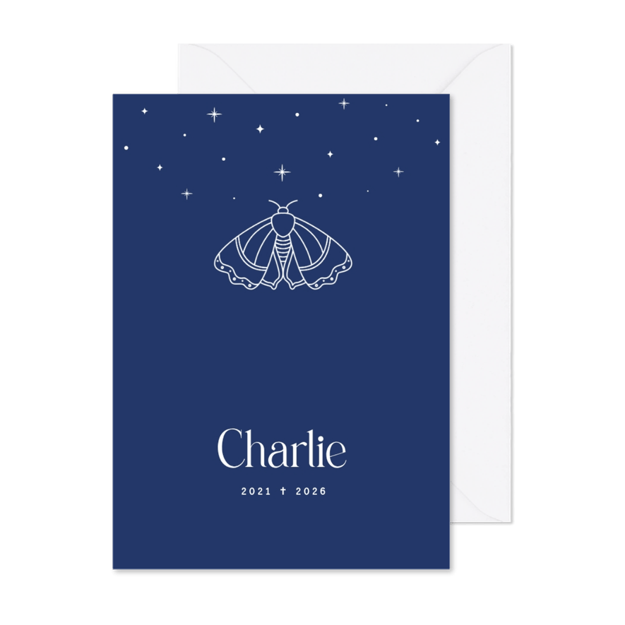 Rouwkaart met nachtvlinder en sterren - Kaartimpressie