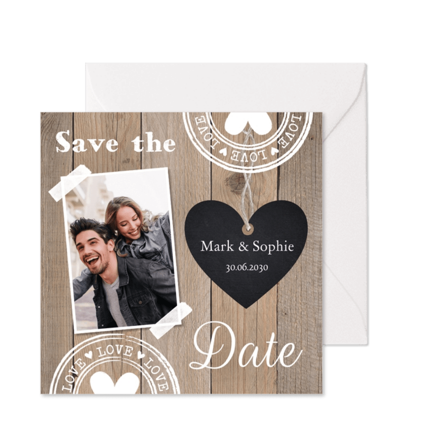 Save the Date kaart foto houtlook hartje - Kaartimpressie