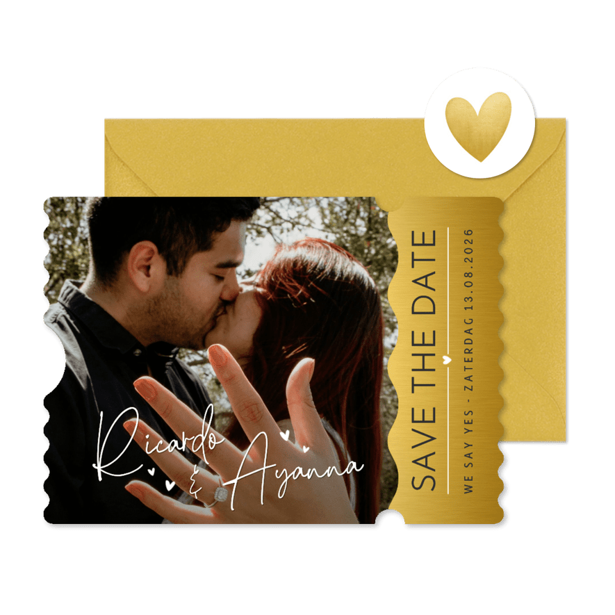 Save the Date kaart ticket met grote foto en namen - Kaartimpressie