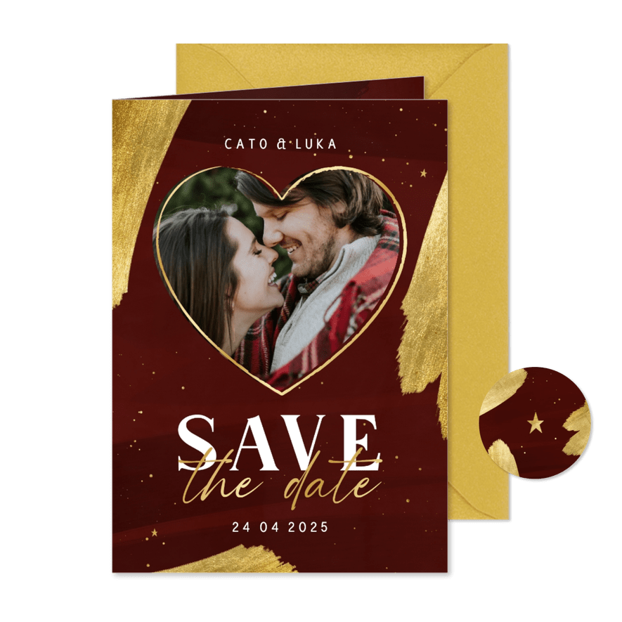 Save the date kerst rood met foto en goudfolie - Kaartimpressie