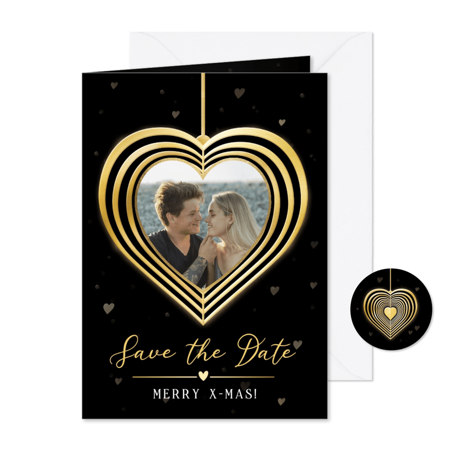 Save the Date kerstkaart met gouden hart en eigen foto - Kaartimpressie