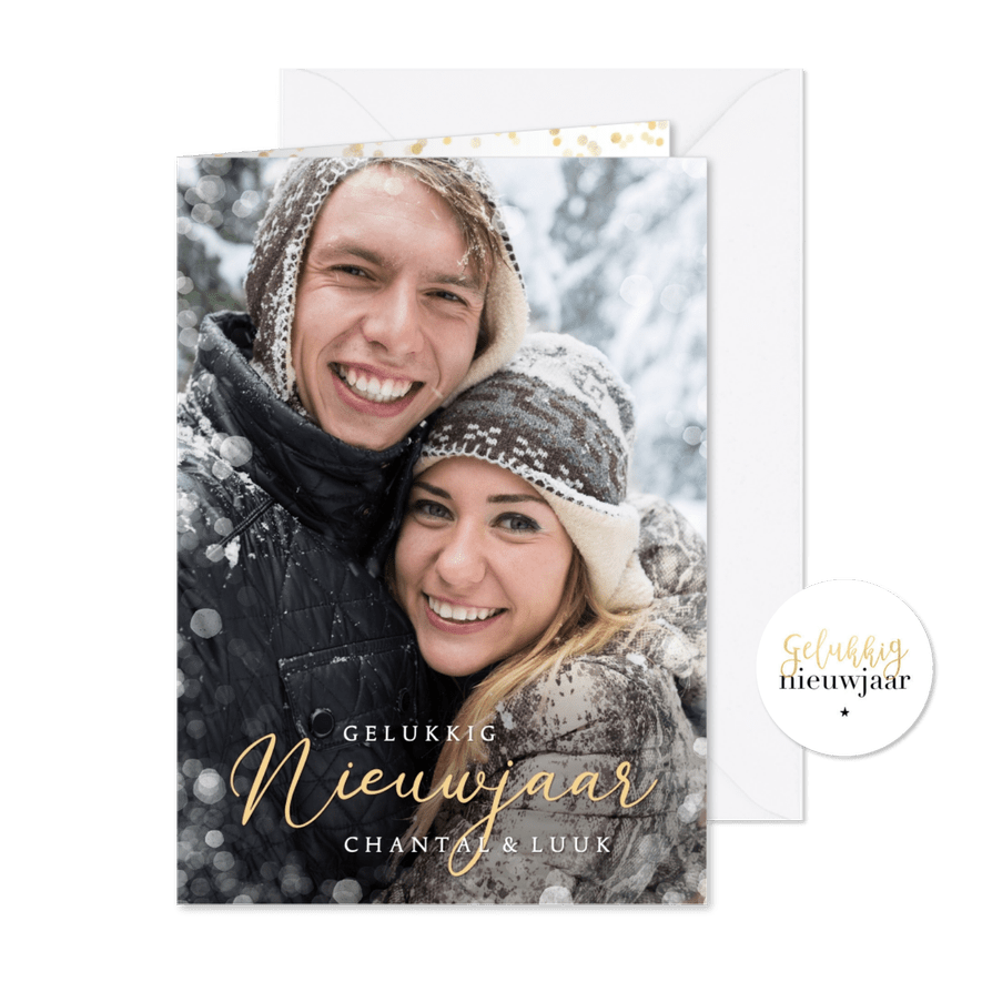 Staande nieuwjaarskaart met eigen foto en sneeuwkader - Kaartimpressie
