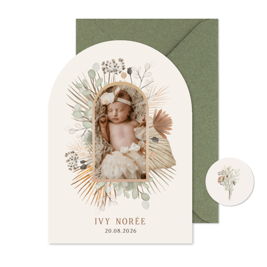 Stijlvol botanisch geboortekaartje natuurtinten met foto - Kaartimpressie