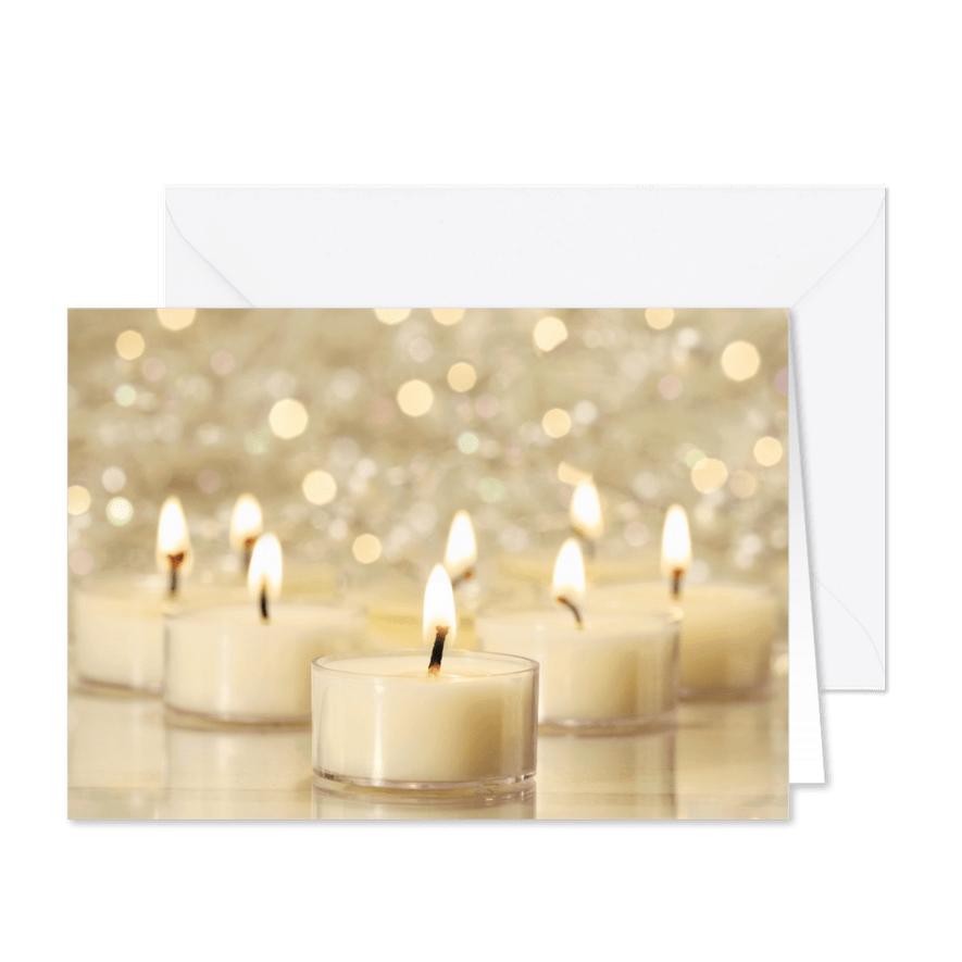 Stijlvolle kerstkaart met foto van witte kaarsjes - Kaartimpressie
