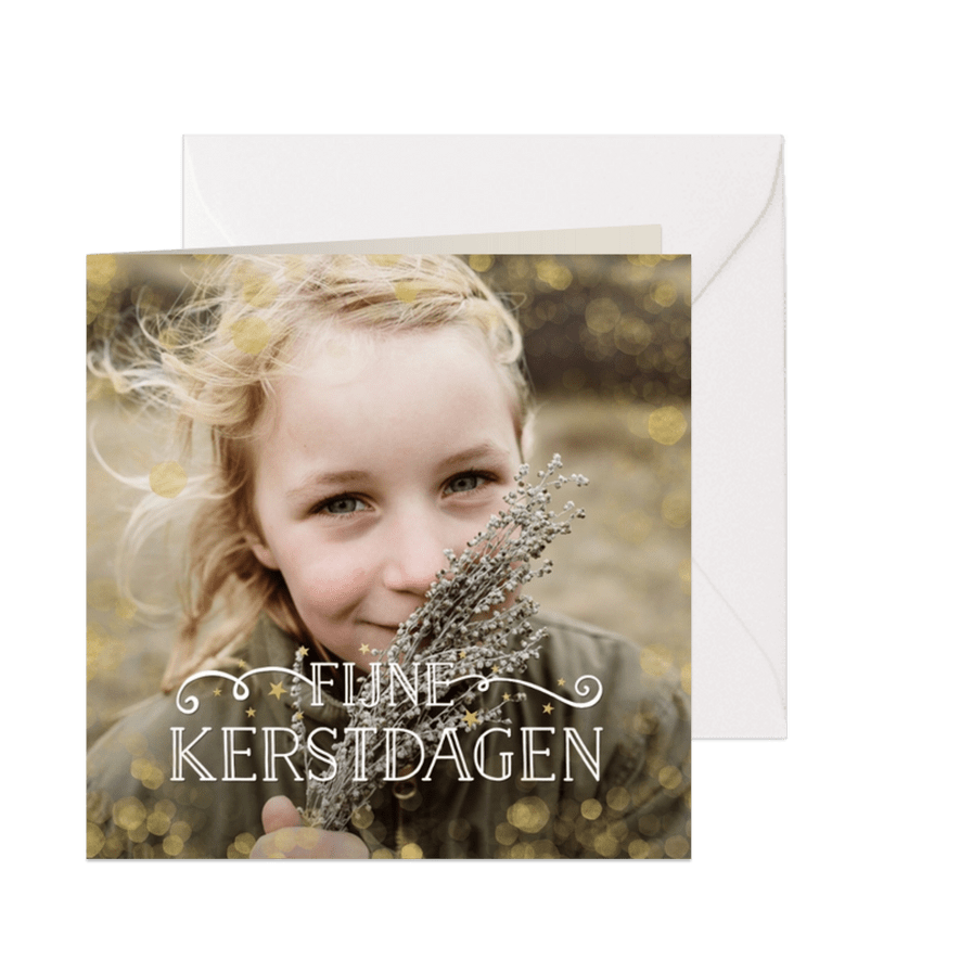 Stijlvolle kerstkaart met grote foto en gouden confetti  - Kaartimpressie