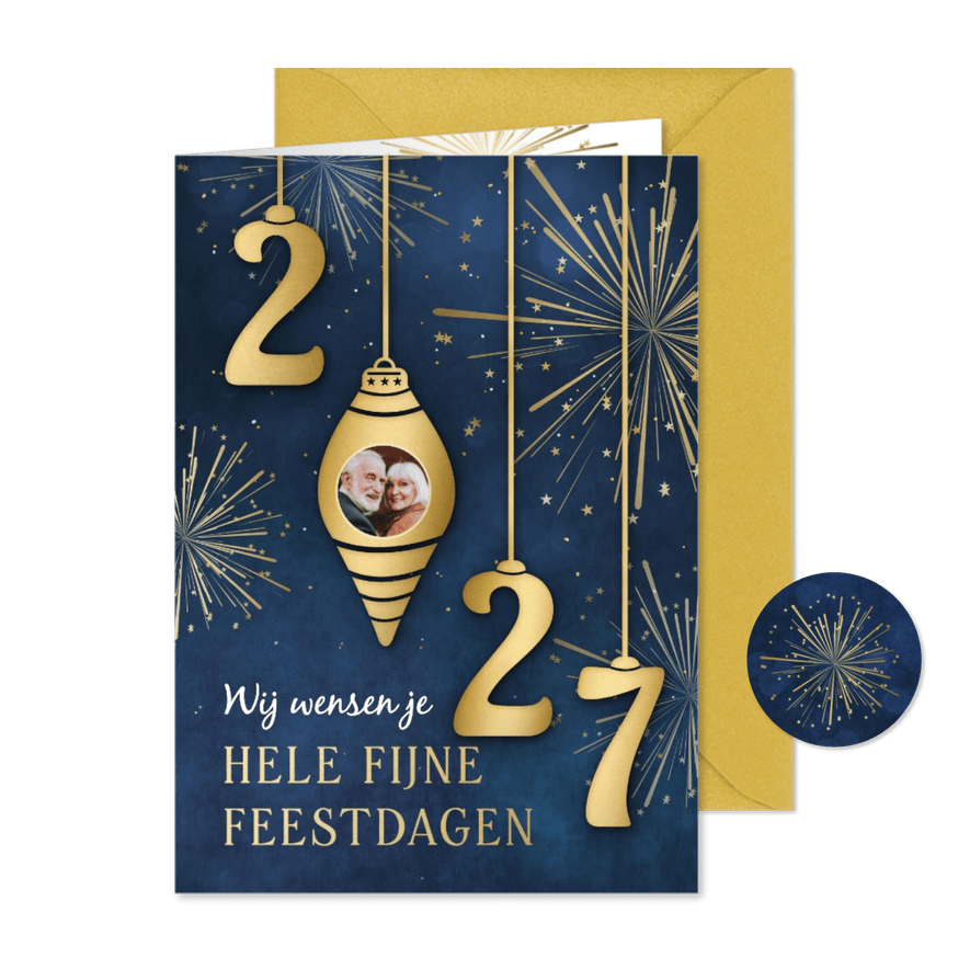 Stijlvolle nieuwjaarskaart met 2027 kerstballen en vuurwerk - Kaartimpressie