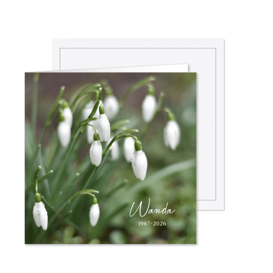 Stijlvolle rouwkaart met foto van bloeiende sneeuwklokjes - Kaartimpressie
