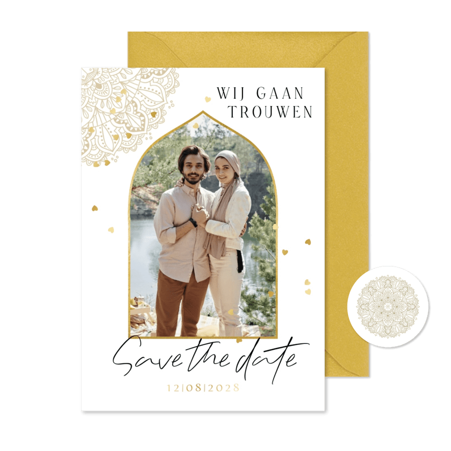 Stijlvolle save the date mandala hartjesconfetti goud foto - Kaartimpressie