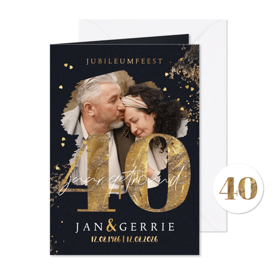 Stijlvolle uitnodiging 40 jaar getrouwd goud hartjes foto - Kaartimpressie
