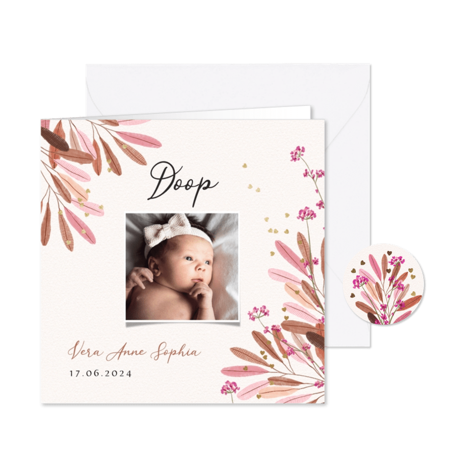 Stijlvolle uitnodigingskaart doopsel veldbloemen hartjes - Kaartimpressie