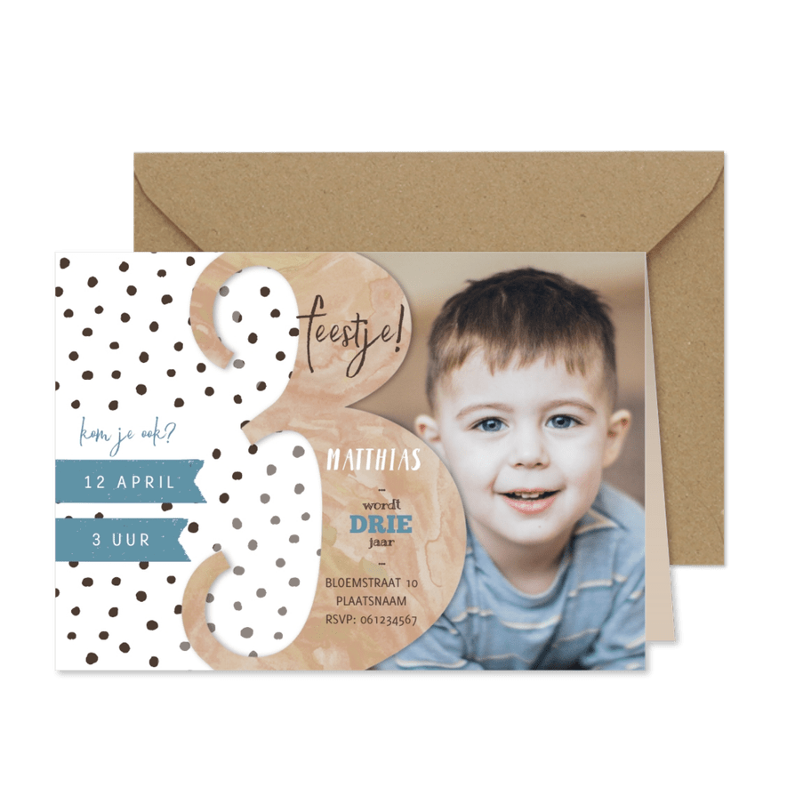 Stoere uitnodiging voor derde verjaardag waterverf. - Kaartimpressie