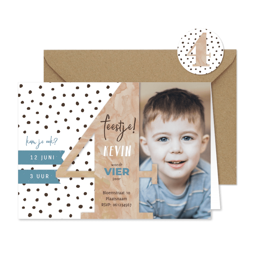 Stoere uitnodiging voor vierde verjaardag waterverf. - Kaartimpressie