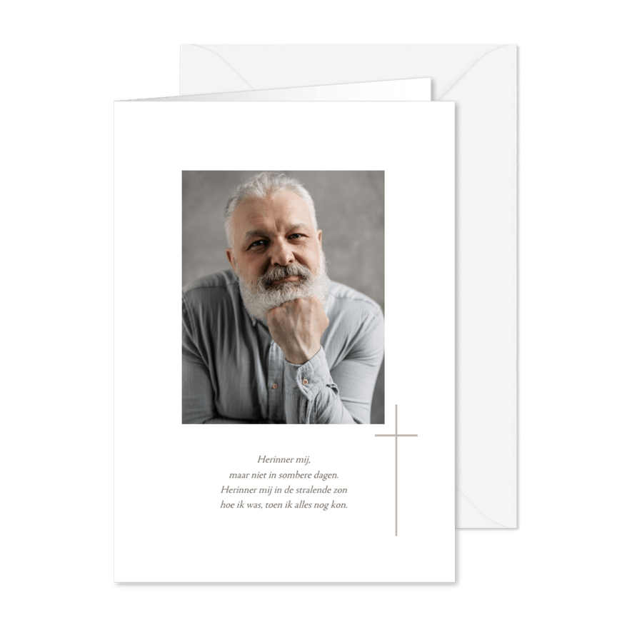 Subtiel bidprentje met foto en kruisje voor rouw - Kaartimpressie