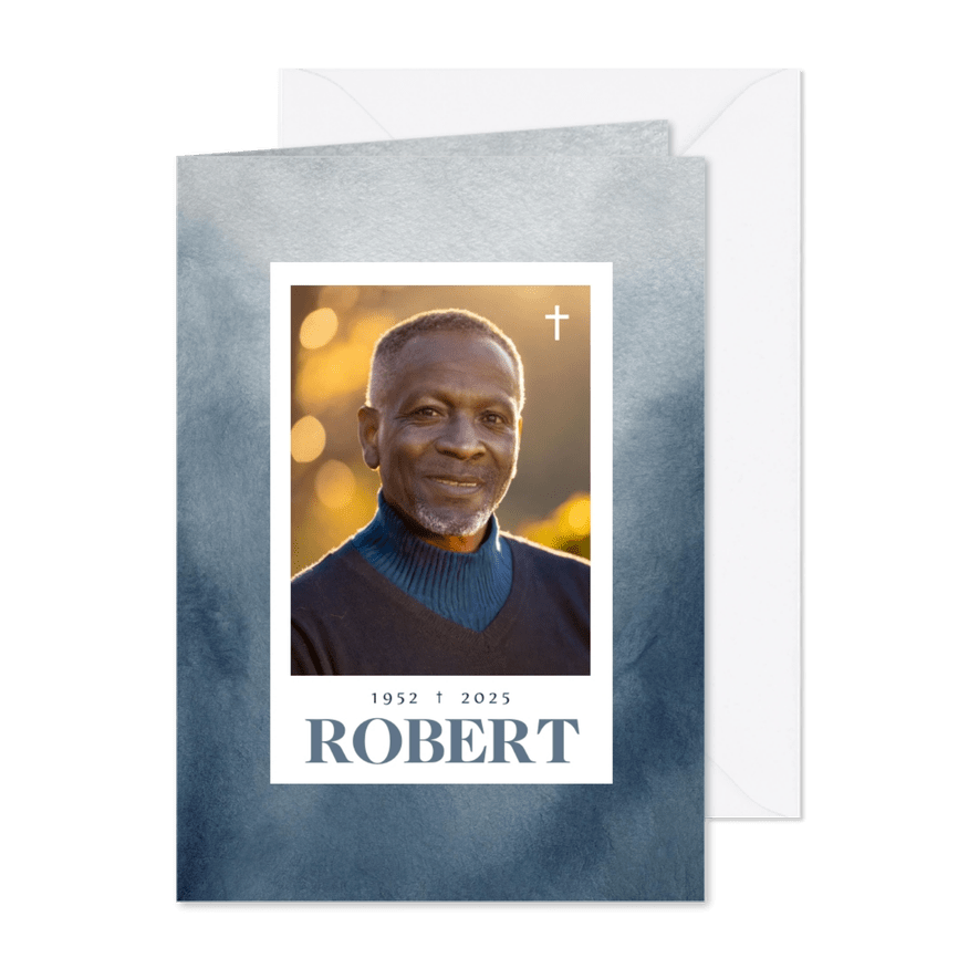 Subtiele donkerblauwe waterverf rouwkaart met kruisje - Kaartimpressie