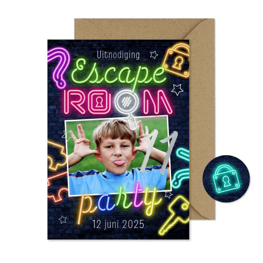 Toffe uitnodiging kinderfeest escape room neon foto sterren - Kaartimpressie