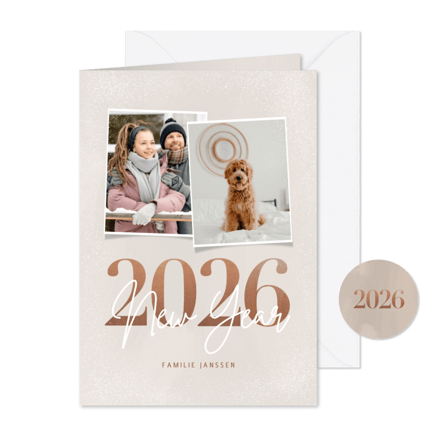 Trendy nieuwjaarskaart 2026 New year 2 foto's in aardetinten - Kaartimpressie
