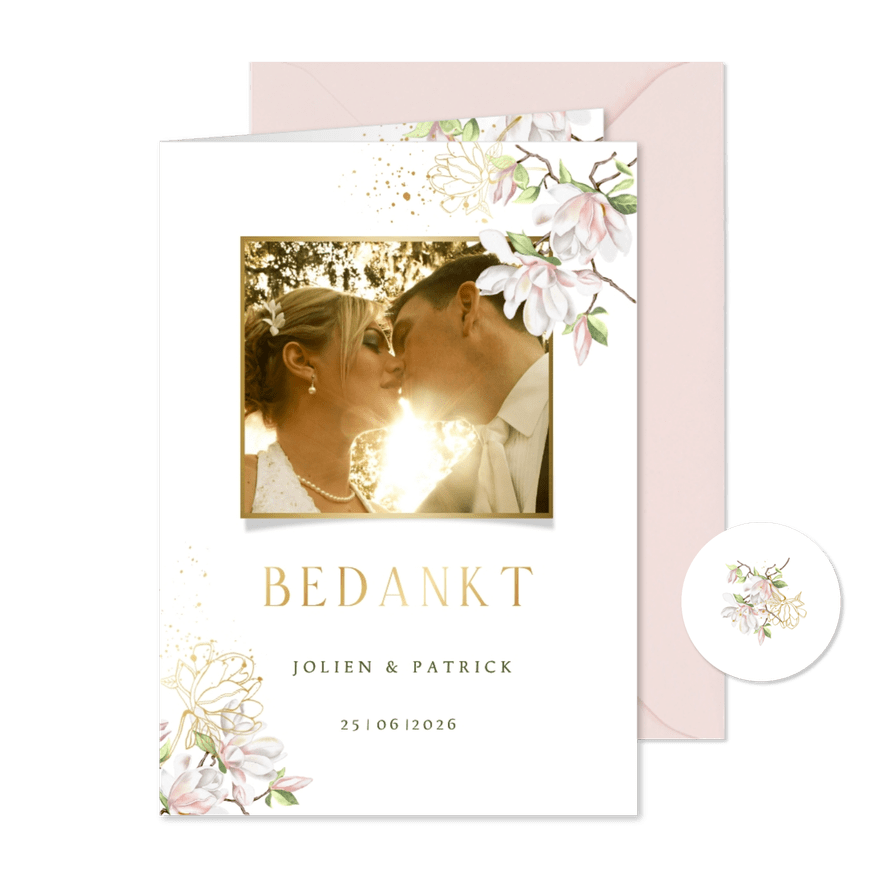 Trouwkaart bedankt magnoliatakken met goudfolie - Kaartimpressie