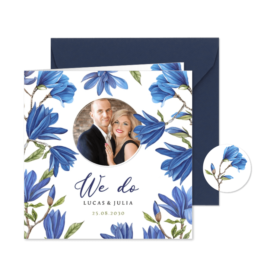 Trouwkaart blauwe magnolia - Kaartimpressie