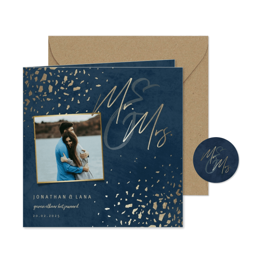 Trouwkaart foto 'Mr & Mrs' donkerblauw met terrazzo patroon - Kaartimpressie