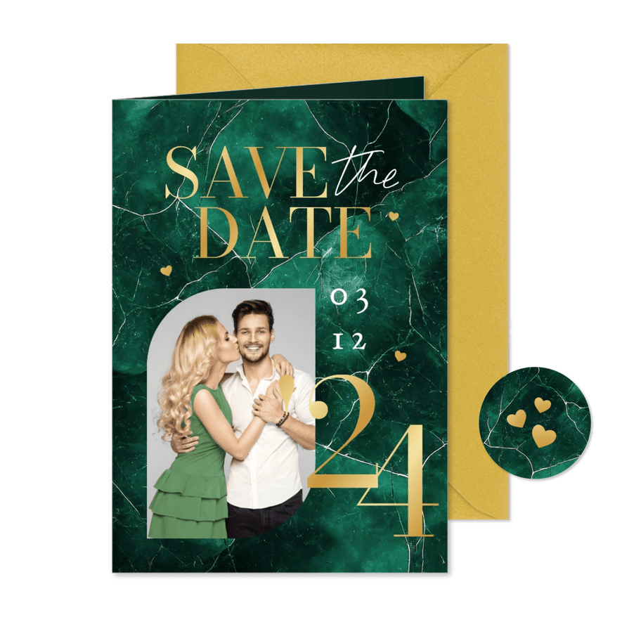 Trouwkaart Save the Date groen marmer stijlvol goud foto - Kaartimpressie