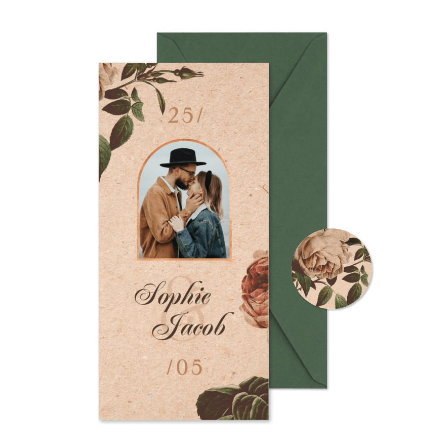 Trouwkaart vintage met foto en bloemen - Kaartimpressie