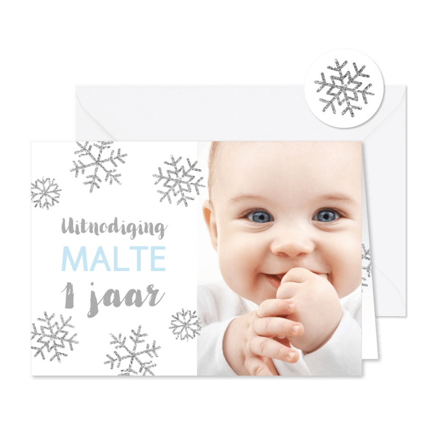 Uitnodiging 1 jaar foto jongen sneeuwvlokjes - Kaartimpressie