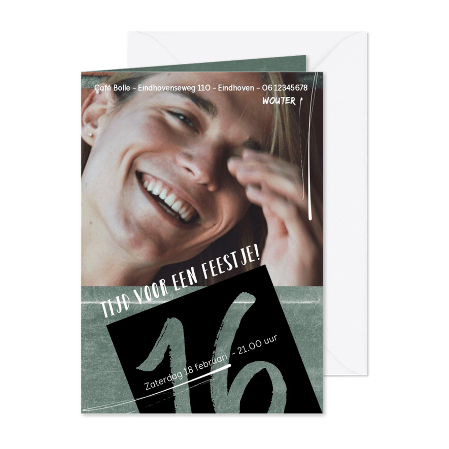 Uitnodiging 16e verjaardag met grunge-achtergrond en foto  - Kaartimpressie