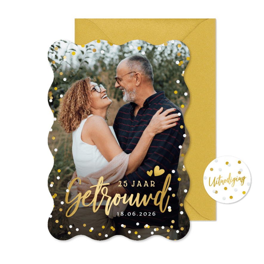 Uitnodiging 25 jaar getrouwd met grote foto en confetti - Kaartimpressie