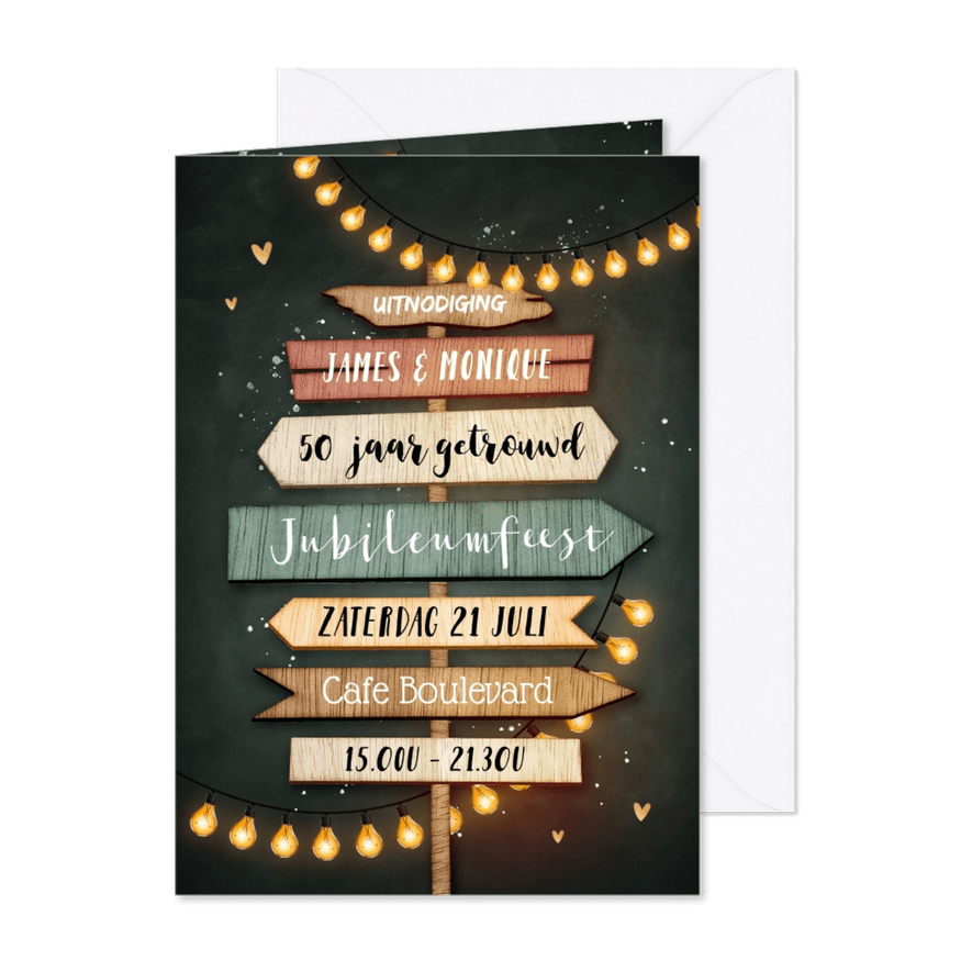 Uitnodiging 50 jarig jubileum wegwijzers krijtbord lampjes - Kaartimpressie