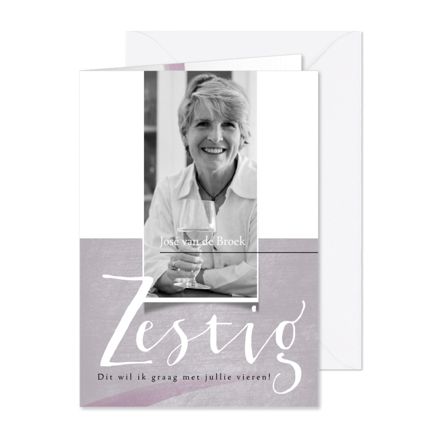 Uitnodiging 60ste verjaardag, wit met krijtroze - Kaartimpressie