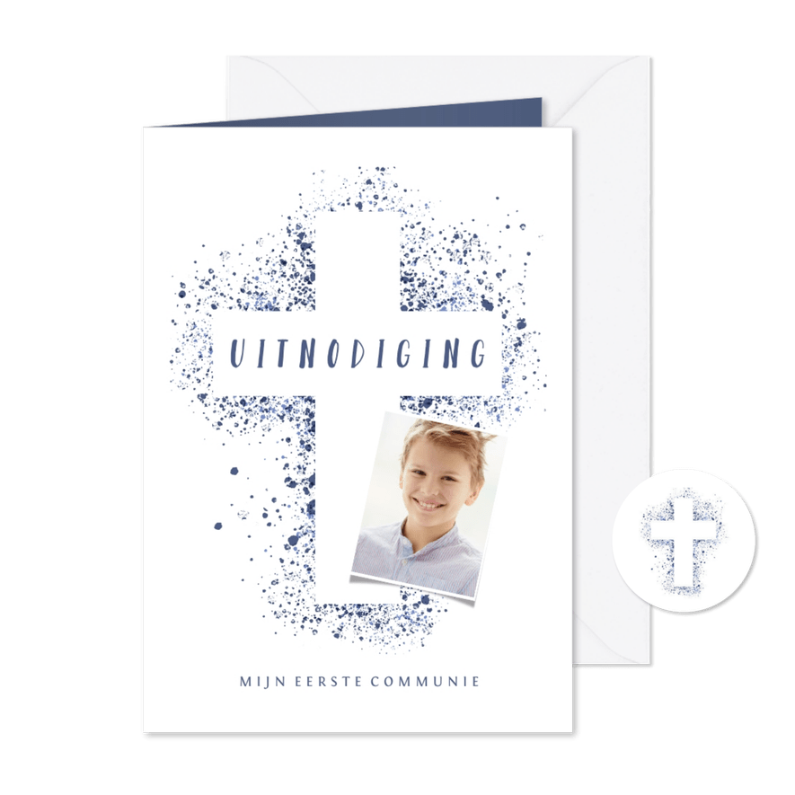Uitnodiging communie foto & kruis verfspetters blauw - Kaartimpressie