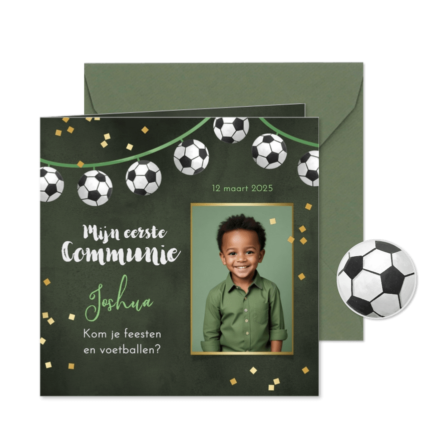 Uitnodiging communiefeest jongen voetbal slingers foto - Kaartimpressie