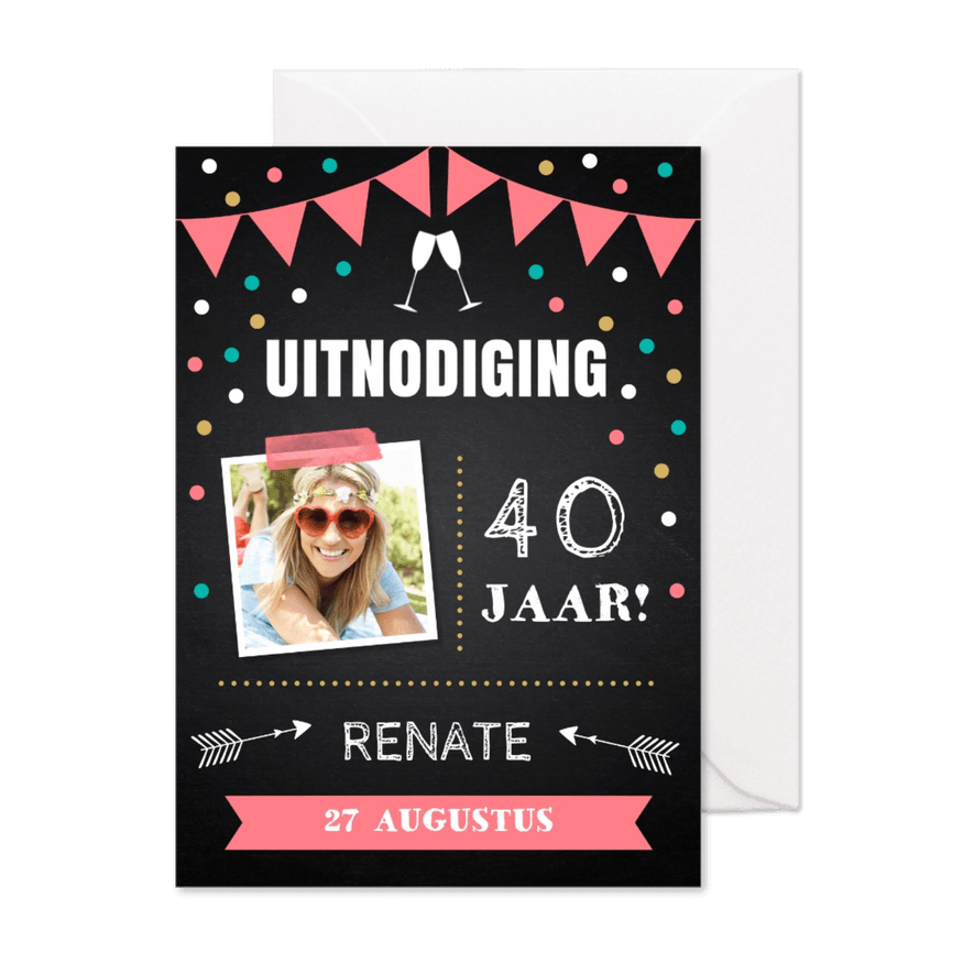 Uitnodiging confetti roze krijtbord foto - Kaartimpressie