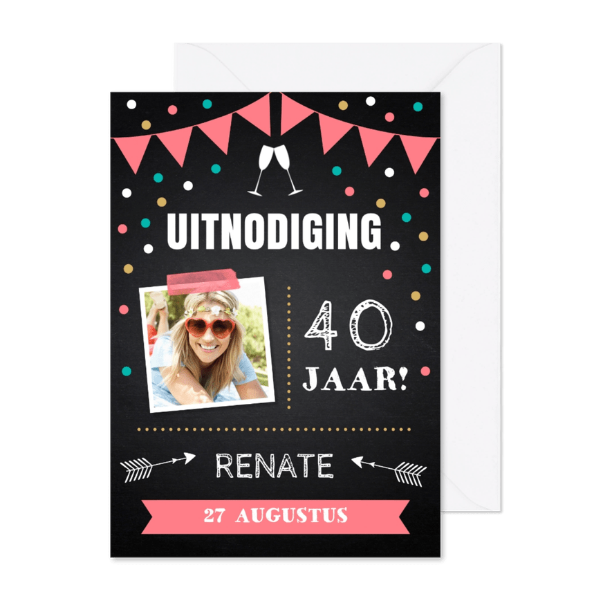 Uitnodiging confetti roze krijtbord foto - Kaartimpressie