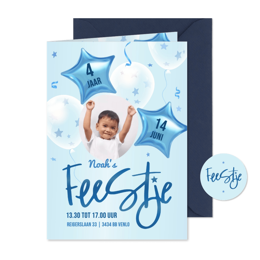 Uitnodiging eigen foto met ster confetti en 3d ballonnen - Kaartimpressie