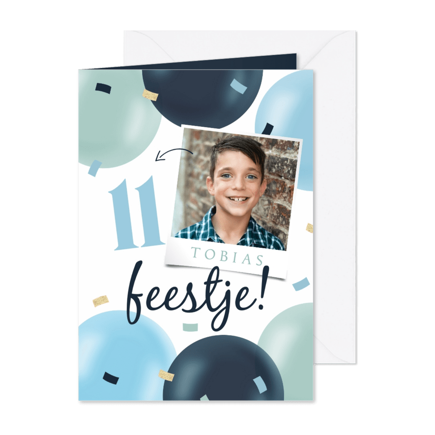 Uitnodiging feestje jongen confetti foto ballonnen - Kaartimpressie