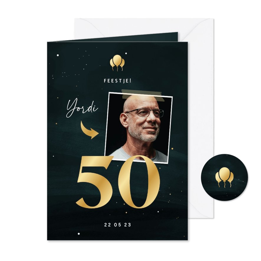 Uitnodiging feestje met foto en goudfolie ballonnen - Kaartimpressie