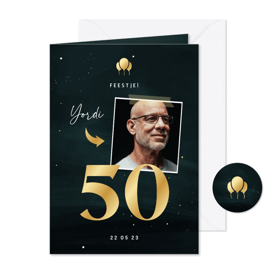 Uitnodiging feestje met foto en goudfolie ballonnen - Kaartimpressie