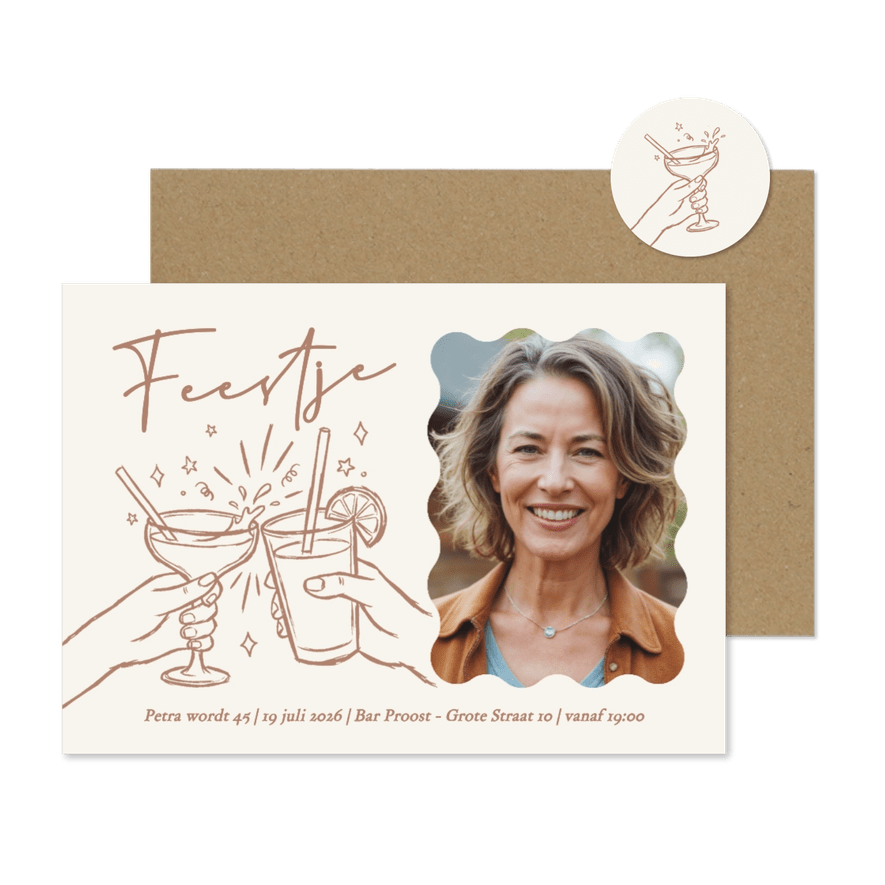 Uitnodiging feestje met foto en illustratie van drankjes - Kaartimpressie