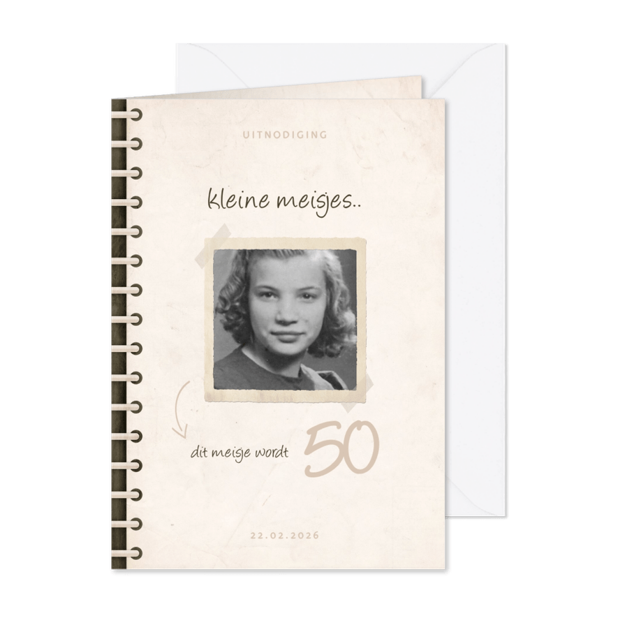 Uitnodiging fotoboek 'kleine meisjes worden groot' - Kaartimpressie