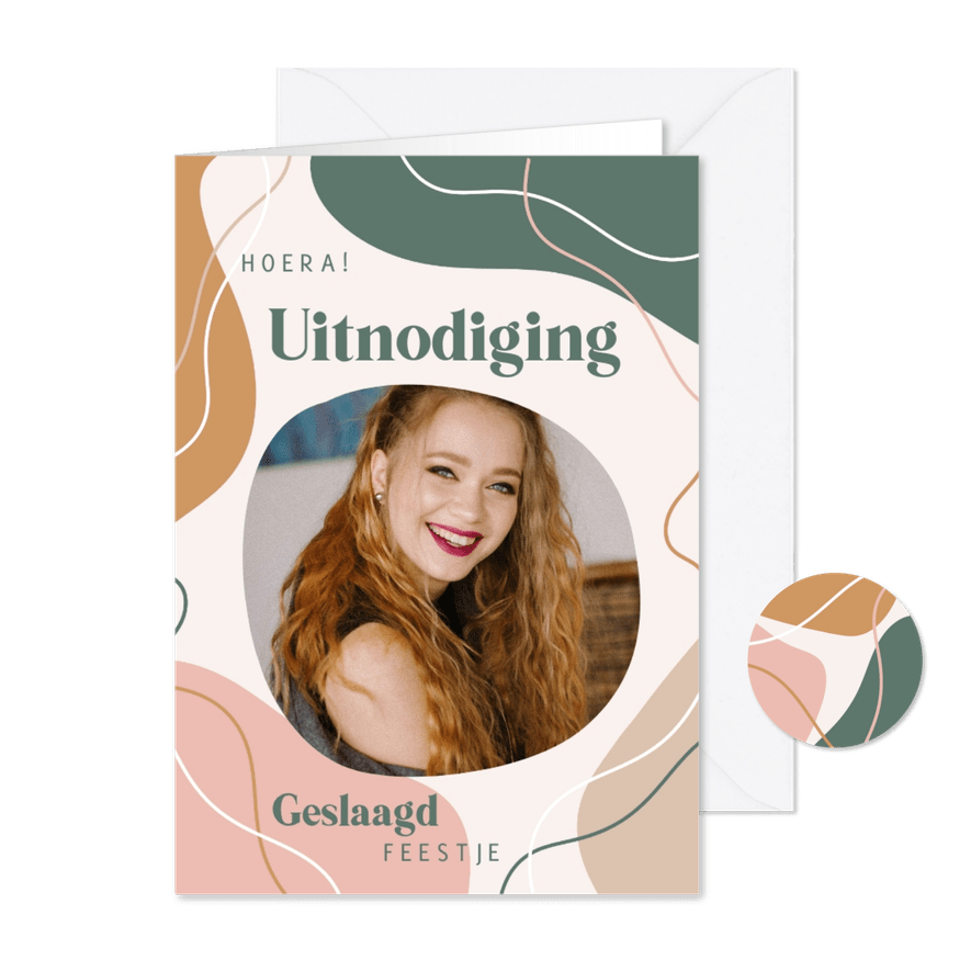Uitnodiging geslaagdfeestje abstract met lijnen en foto - Kaartimpressie