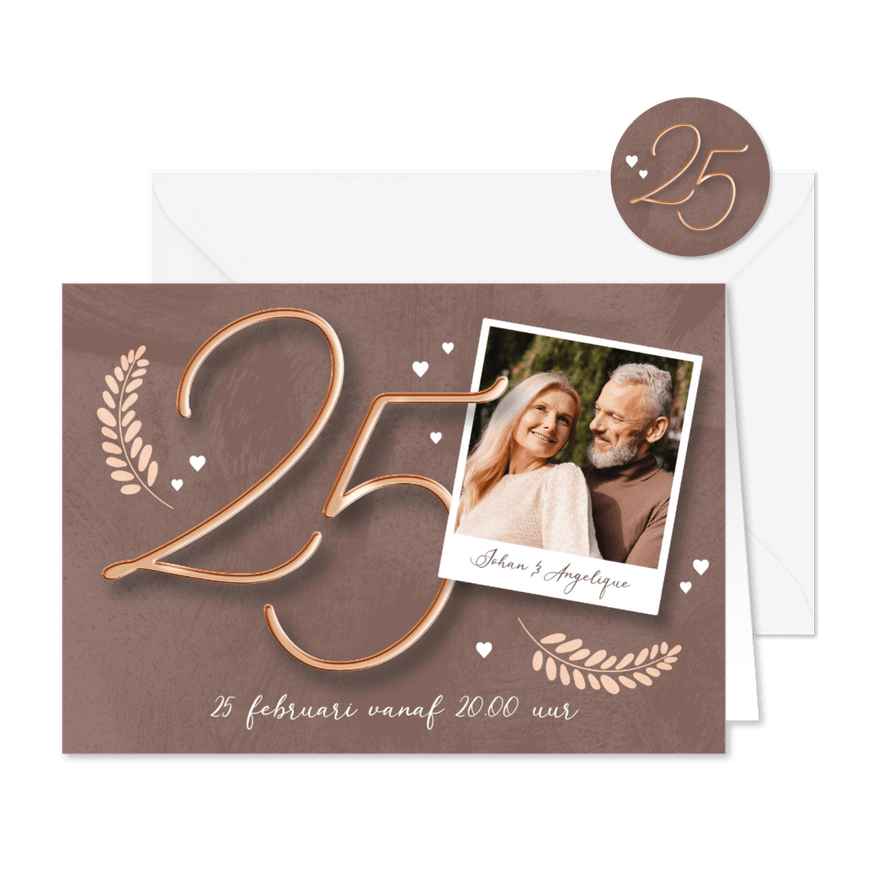 Uitnodiging huwelijksjubileum met stijlvol 25 jaar getal - Kaartimpressie