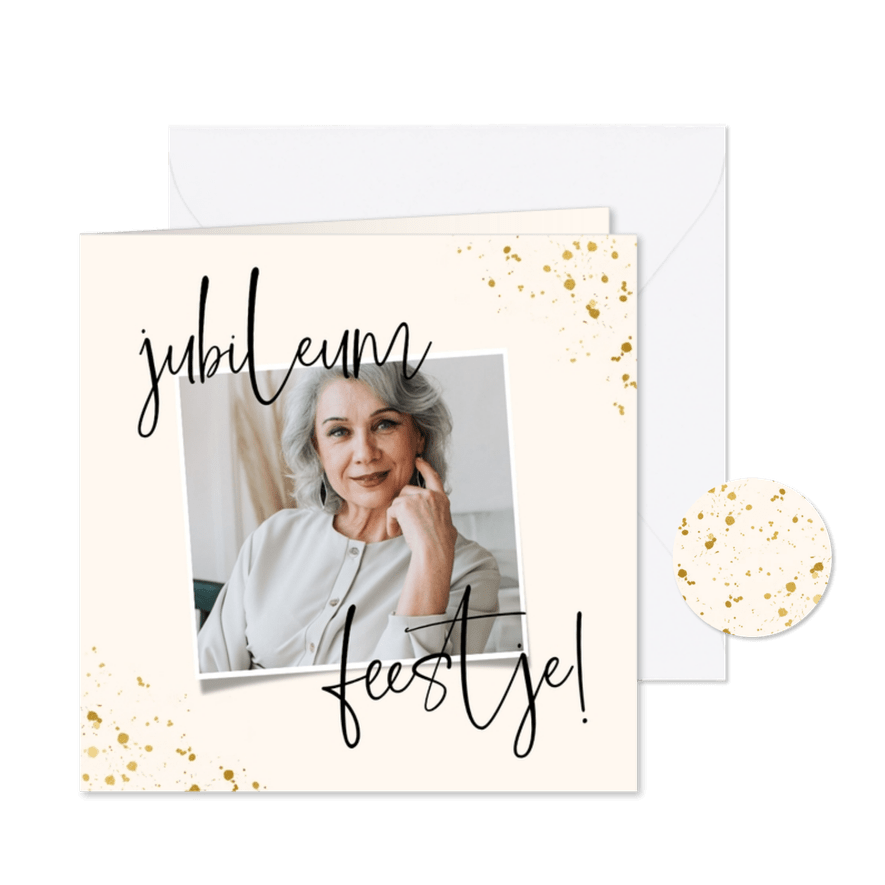 Uitnodiging jubileumfeest met foto en gouden spettertjes - Kaartimpressie
