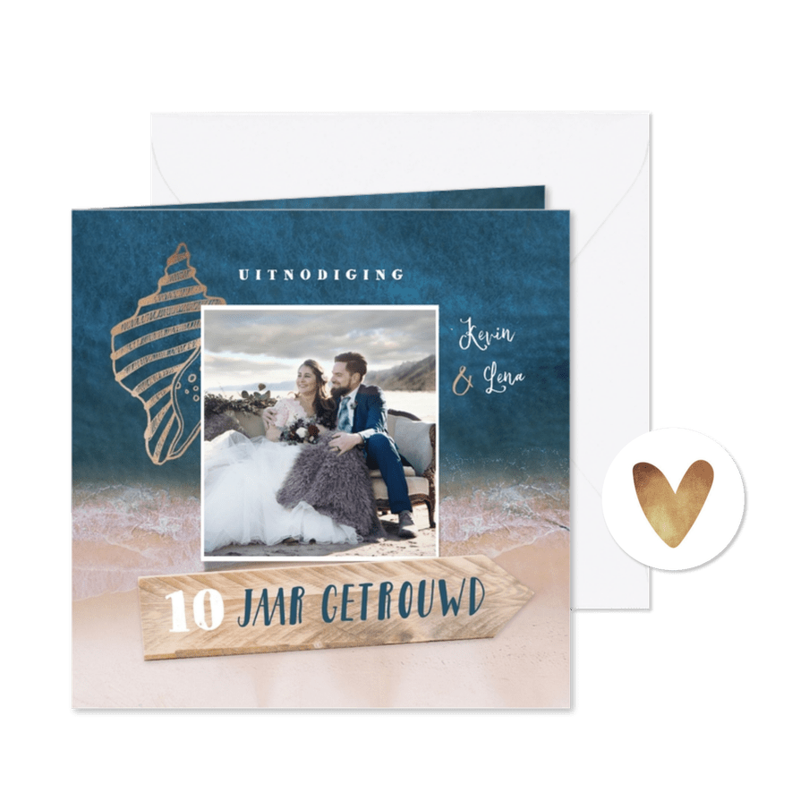 Uitnodiging jubileumfeest strand zee schelp goud foto hout - Kaartimpressie
