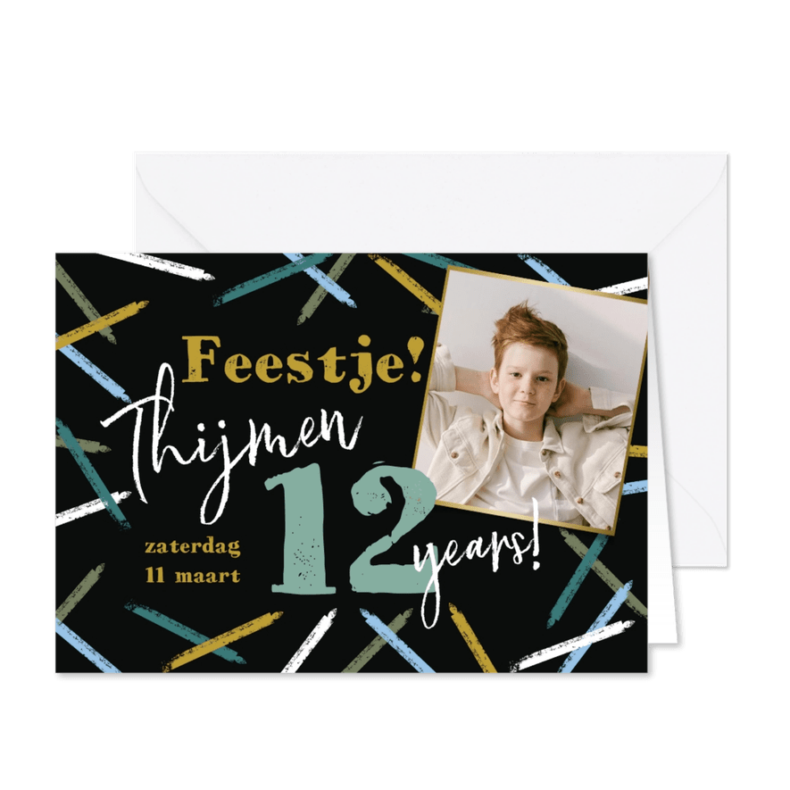 Uitnodiging kinderfeestje abstracte kaartjes stoer met foto - Kaartimpressie