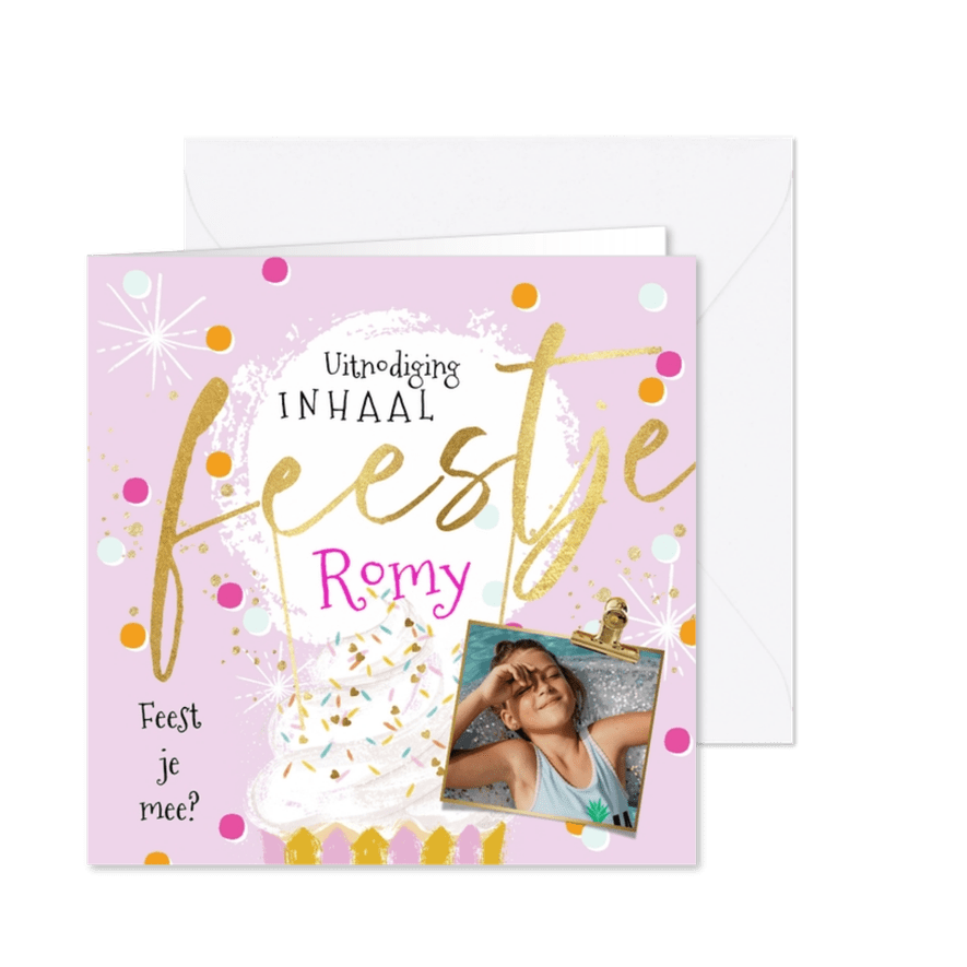 Uitnodiging kinderfeestje cupcake goud confetti foto ster - Kaartimpressie