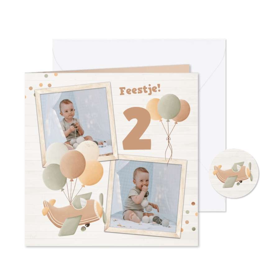 Uitnodiging kinderfeestje met vliegtuig en twee foto's - Kaartimpressie