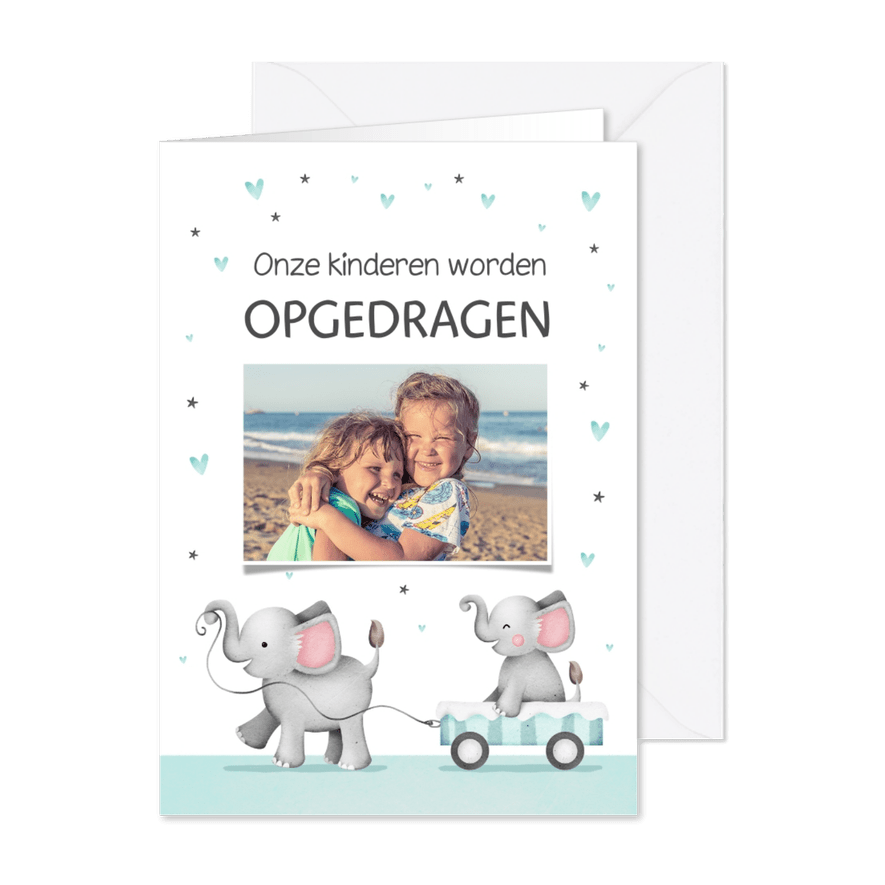 Uitnodiging opdragen van kinderen met olifanten en hartjes - Kaartimpressie